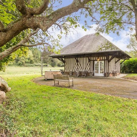L'Atelier A L'Oree Des Bois Saint-Pierre-en-Auge エクステリア 写真